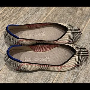 Rothys Grey Glen Plaid flats EUC